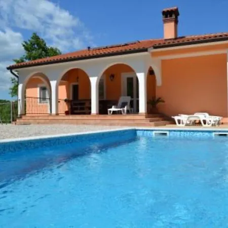Villa Zahtila *